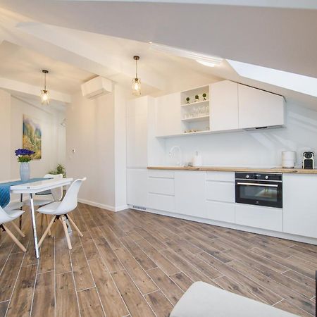 Skylight Loft Near City Center Орадеа Екстериор снимка