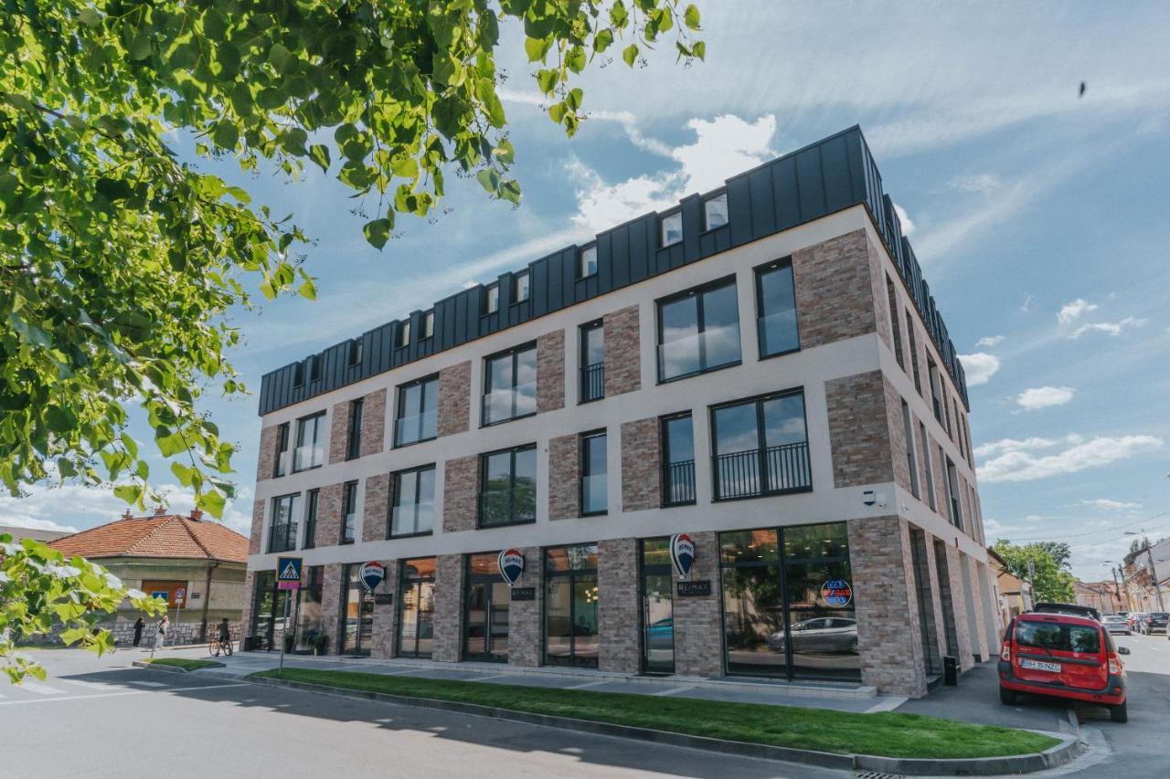 Skylight Loft Near City Center Орадеа Екстериор снимка