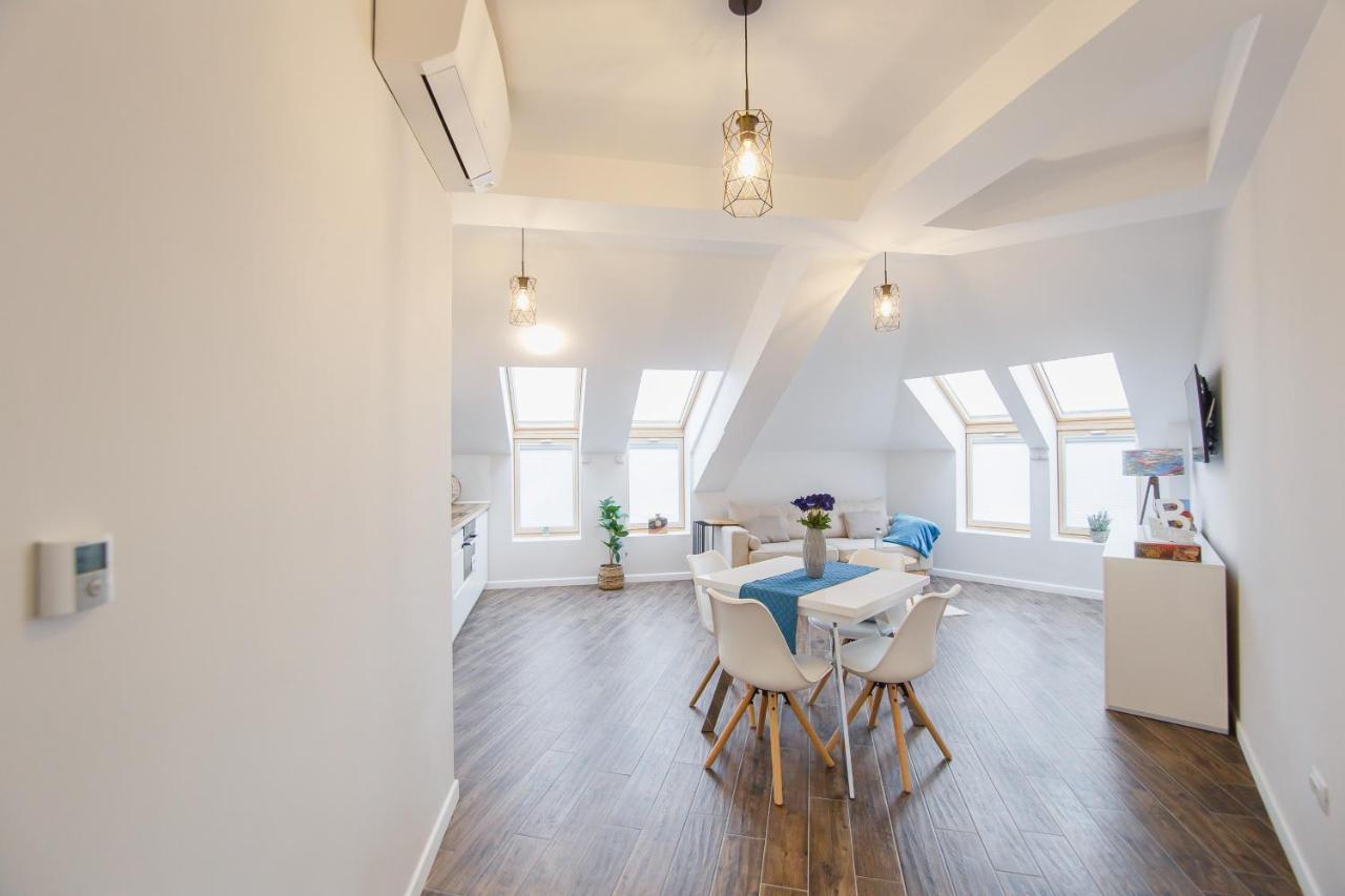 Skylight Loft Near City Center Орадеа Екстериор снимка