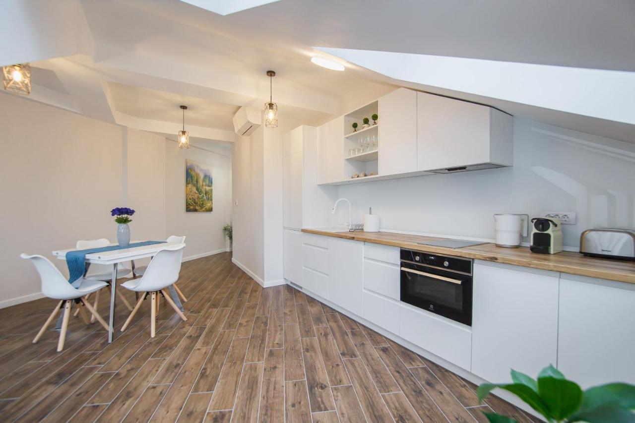 Skylight Loft Near City Center Орадеа Екстериор снимка